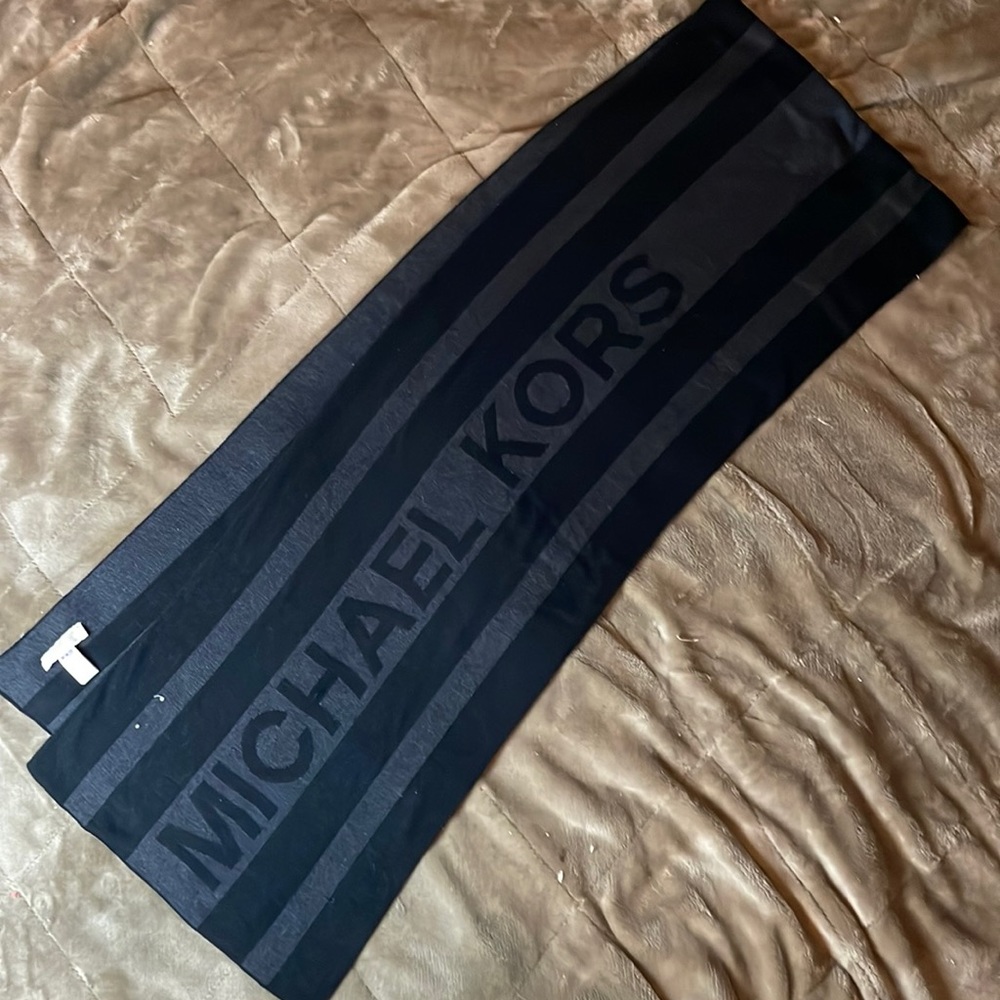 Michael Kors scarf
